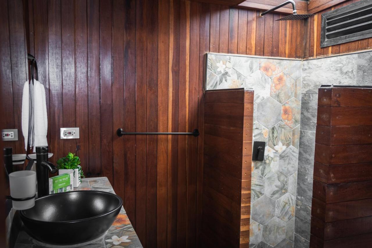 Glamping The Mountain Hotel Guatape Exterior photo