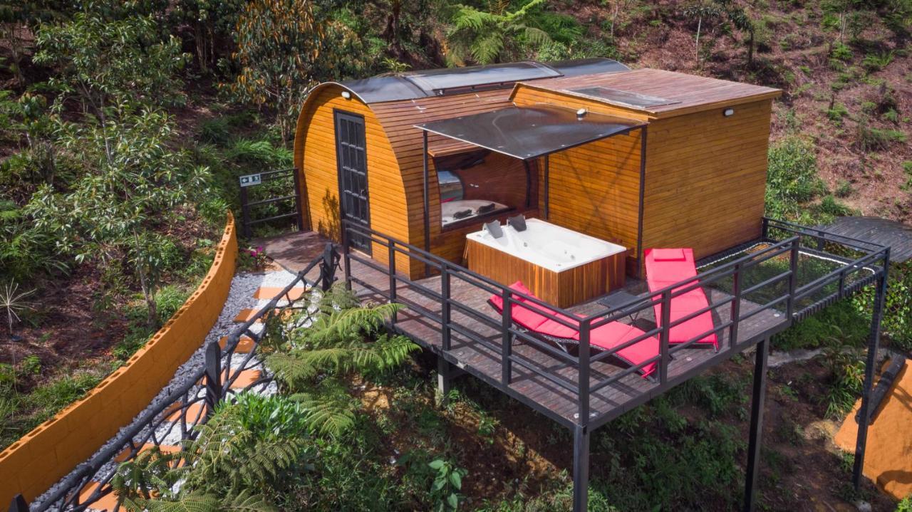 Glamping The Mountain Hotel Guatape Exterior photo
